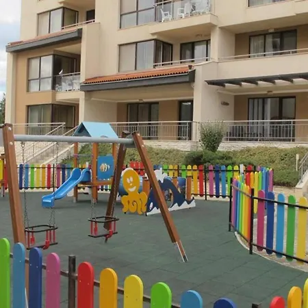 With Magnificent View In Apartman Obzor